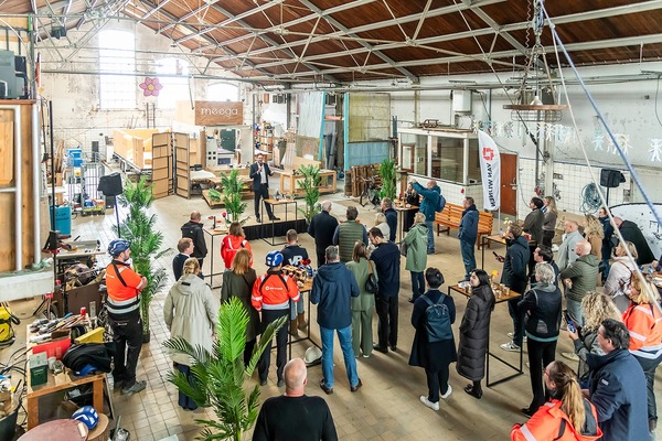 251031 Dirk Zwager - START BOUW OFFICIELE HANDELING-Foto Pieter van der Laan 2